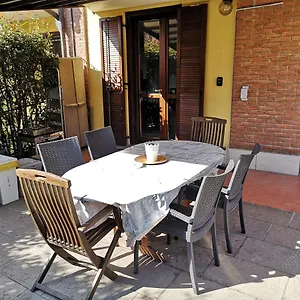 Travel Villa